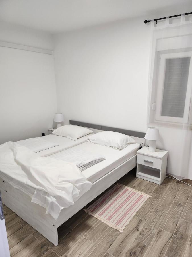 H&D Apartment Sumartin Eksteriør bilde