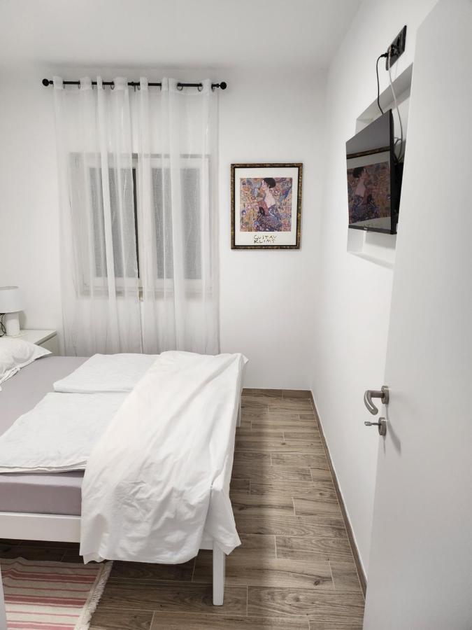 H&D Apartment Sumartin Eksteriør bilde